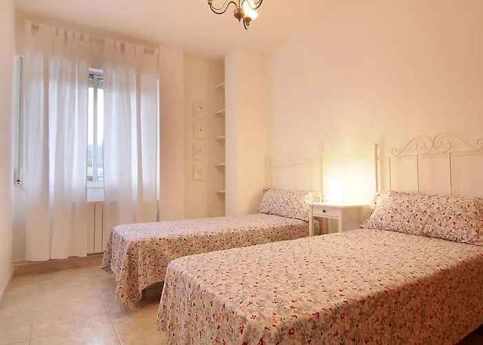 Naharro By #cherrygredos El Arenal (Castile and Leon)